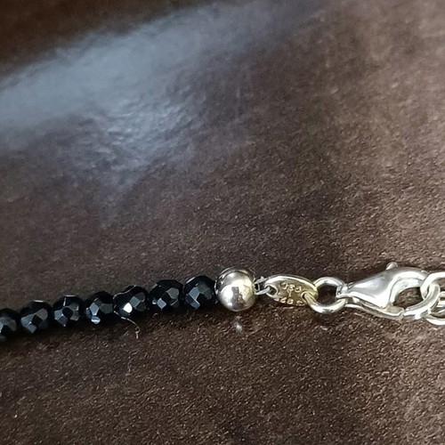 Loisir necklace with gold-plated silver cross in excellent condition