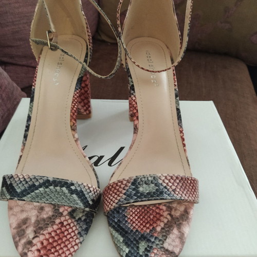 Sandal used size 40 brown
