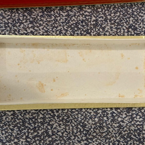 Gounis collectible box used with velvet lining