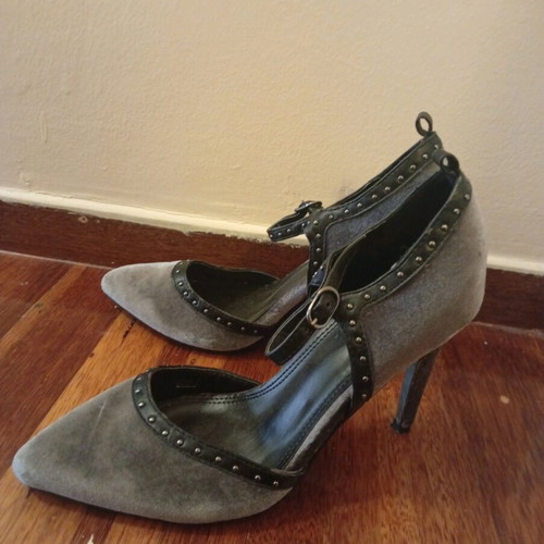 Migato gray black pumps almost like new size 39
