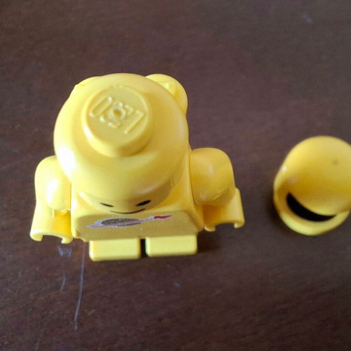 Lego Classic Space Minifigure Yellow with Air Tanks like new