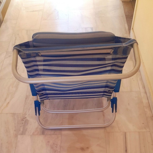 Folding Beach Chair used with Cushion and Handles