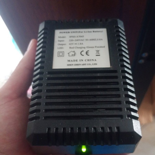 Lithium battery charger (Li-ion)