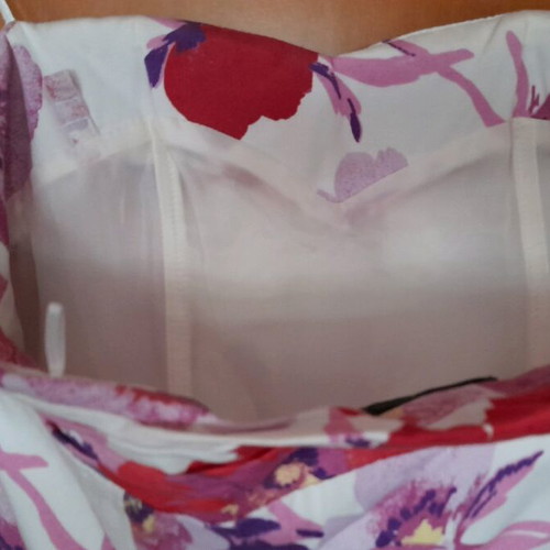 Strapless dress like new with pink and purple flowers size M