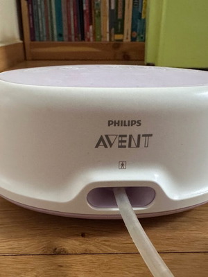 Philips Avent breast pump used with spare parts and box