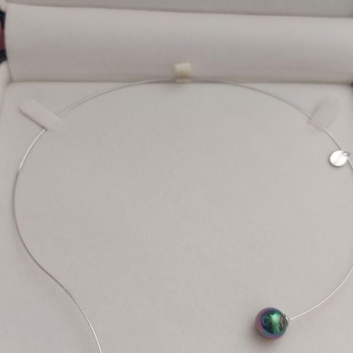 Steel Necklace with Iridescent Purple Pearls new