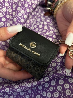 Michael Kors Earphone Case new Travel Accessories