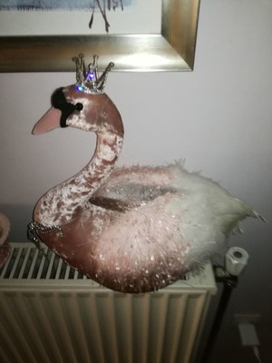 Decorative living room ornaments made of feathers and plaster, new, set of 2