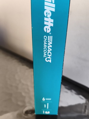 Gillette Mach3 Charcoal ξυριστική μηχανή καινούργια με 6 ανταλλακτικές κεφαλές και βάση