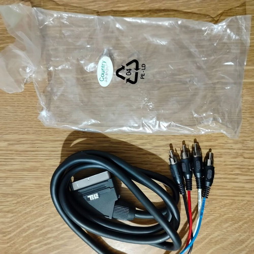 Cable 1 x SCART male - 4 x RCA male like new