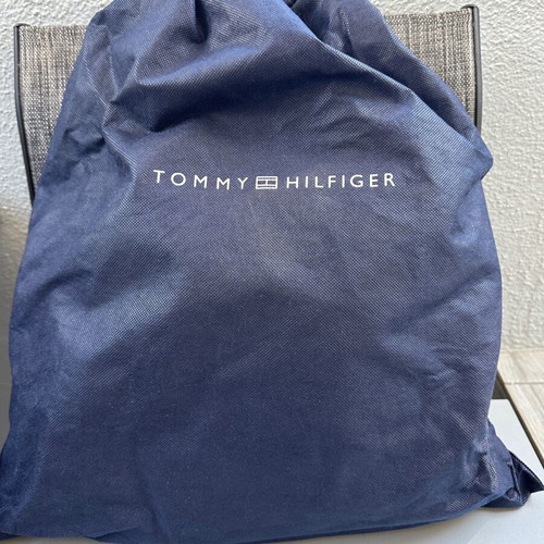 Tommy Hilfiger backpack like new, blue
