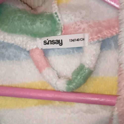 Fluffy girls' house robe like new, size 134-140