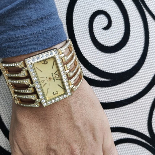Vintage Sandra Fellini watch used, women's