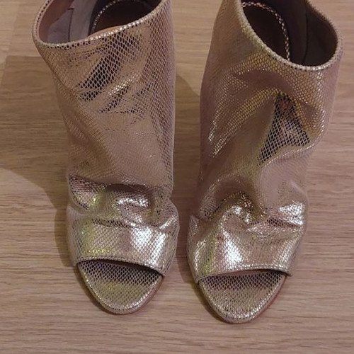Peep Toe Shoes New Gold Ovye By Tassos Mitropoulos Size 37