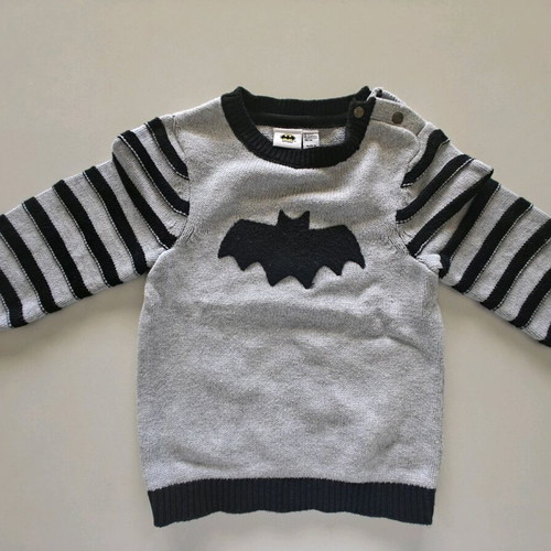 Baby sweater gray black Batman like new for 12-month-old boy
