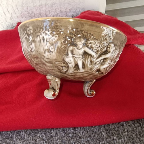Vintage R.CAPODIMONTE Italy bowl vase new