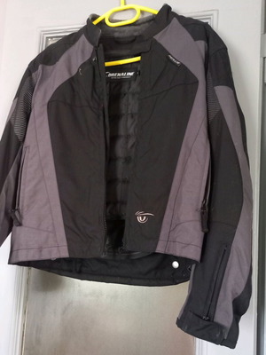 Drenaline motorcycle jacket like new with protectors, size small