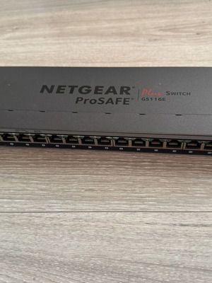 Netgear GS116Ev2 16-Port Gigabit Ethernet Plus Switch used