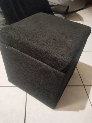 Wooden storage stool used, 30x30 cm, height 32-33 cm