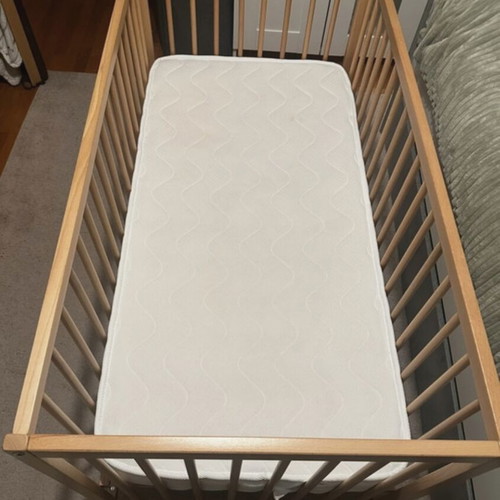 Wooden baby cot 60x120cm with mattress