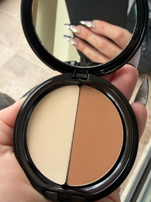 Zerva Contouring Powder new with matte texture and dual shades