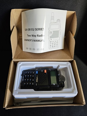 Baofeng UV-5R διπλής όδευσης ραδιοσταθμός καινούργιος
