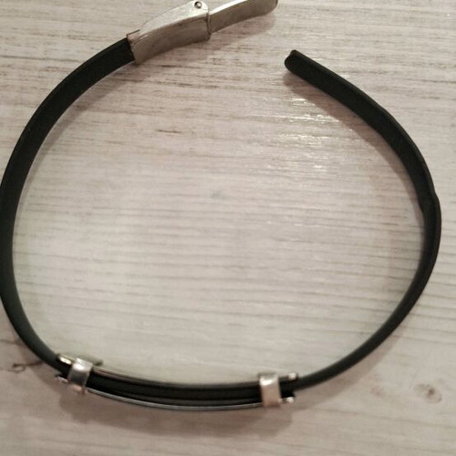 Men's rubber bracelet with silver identity plate used, black