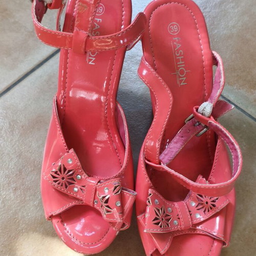 Platform sandals size 39 used, peach color, 12 cm heel, Fashion brand