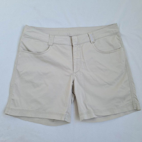 Helly Hansen men's beige shorts size 32 / M