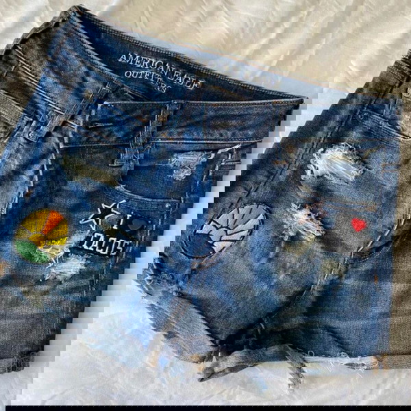 American Eagle τζιν σορτσάκι αξίας 60€ σαν καινουριο