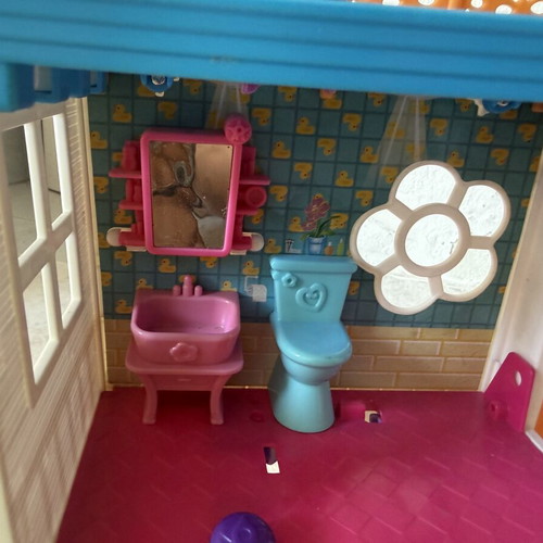 Polly Pocket Poppin' Party Pad dollhouse