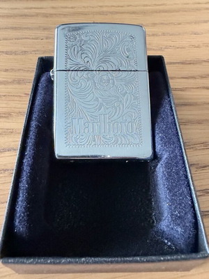 Zippo used Venetian vintage lighter