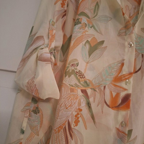 Multicolored long transparent shirt like new, ideal for beachwear