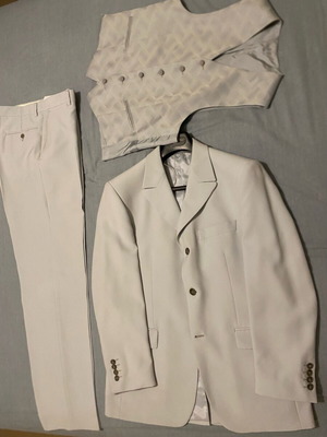 Manuel suit with vest very light blue like new