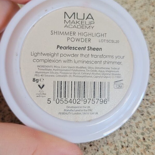 MUA Shimmer Highlight Powder set like new, 3 pieces