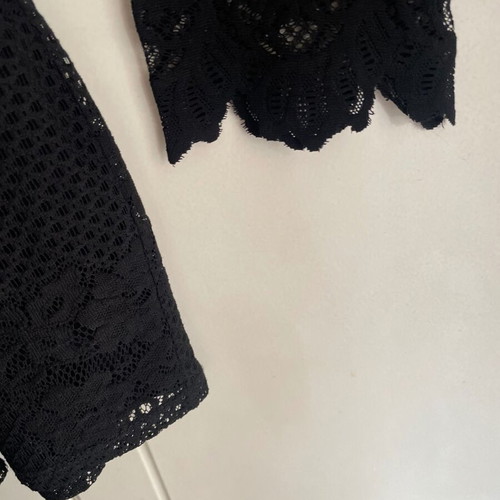Lipsy London short lace one-piece black like new, small