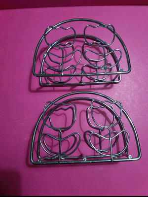 Napkin holders used, set of 2, metal with tulip design
