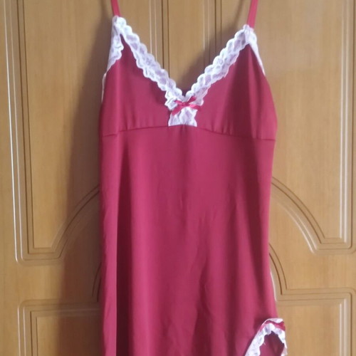 Plus Size Lingerie Top XXL with White Lace and Adjustable Straps