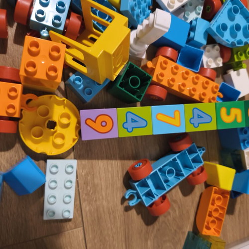 Building blocks with details, set of 100 pieces