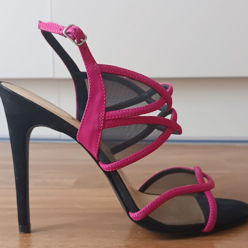 Vicenza sandals new, size 39, suede leather, black and pink