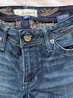 J & Company denim bermuda pants size 27 like new, blue