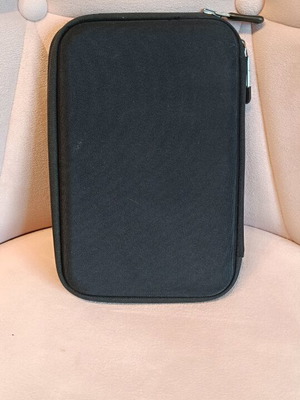 Case Logic tablet case 7 inch used