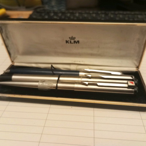 Parker set of 3 used pens, fountain pen and mechanical pencil in leather case KLM