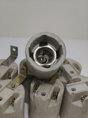 Porcelain lamp holder with tab for E14 bulbs pack of 7 new