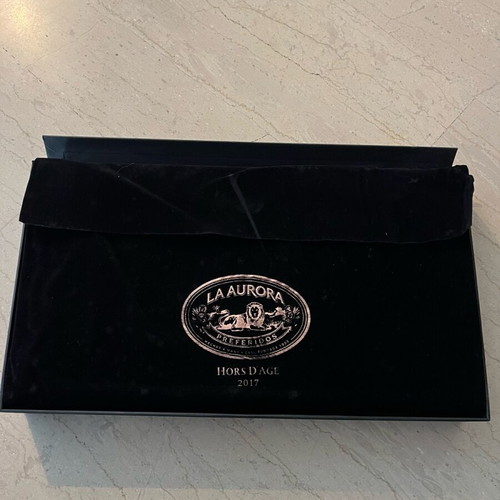 La Aurora Preferidos Hors d’Age 2017 collectible cigar box like new