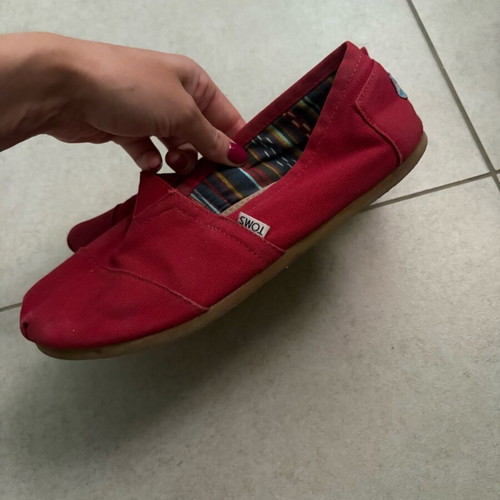 TOMS red espadrilles like new size 42