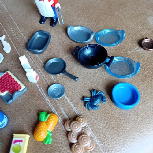 Playmobil chef cooking accessories like new