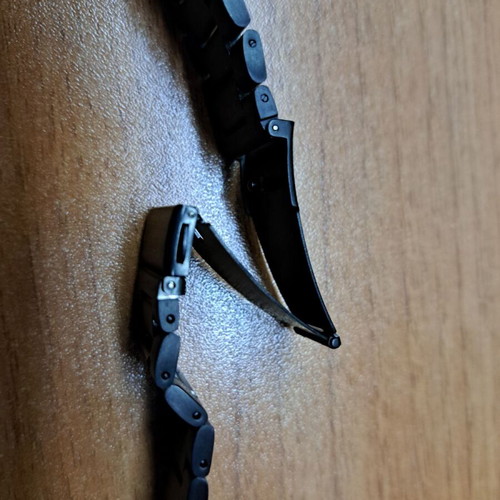 Metal business watch strap 22mm new, black and gray