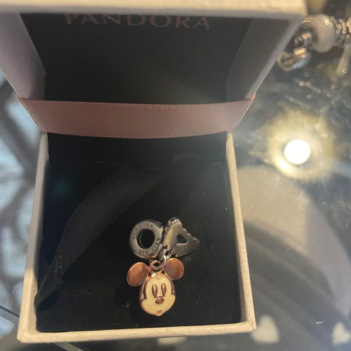 Pandora charm Mickey like new, white