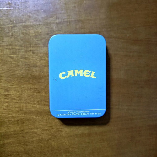 Camel Artists Rio collectible lighter set used, metal case